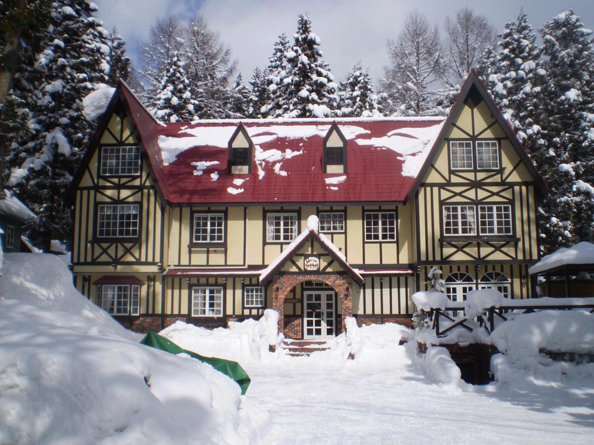 ペンション ちゃうちゃう Bed and Breakfast Hakuba Buitenkant foto