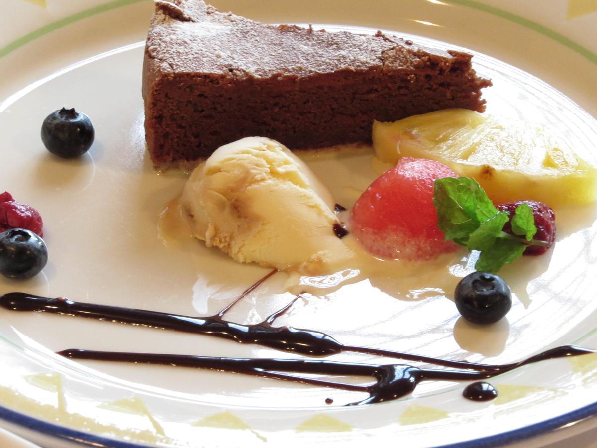ペンション ちゃうちゃう Bed and Breakfast Hakuba Buitenkant foto