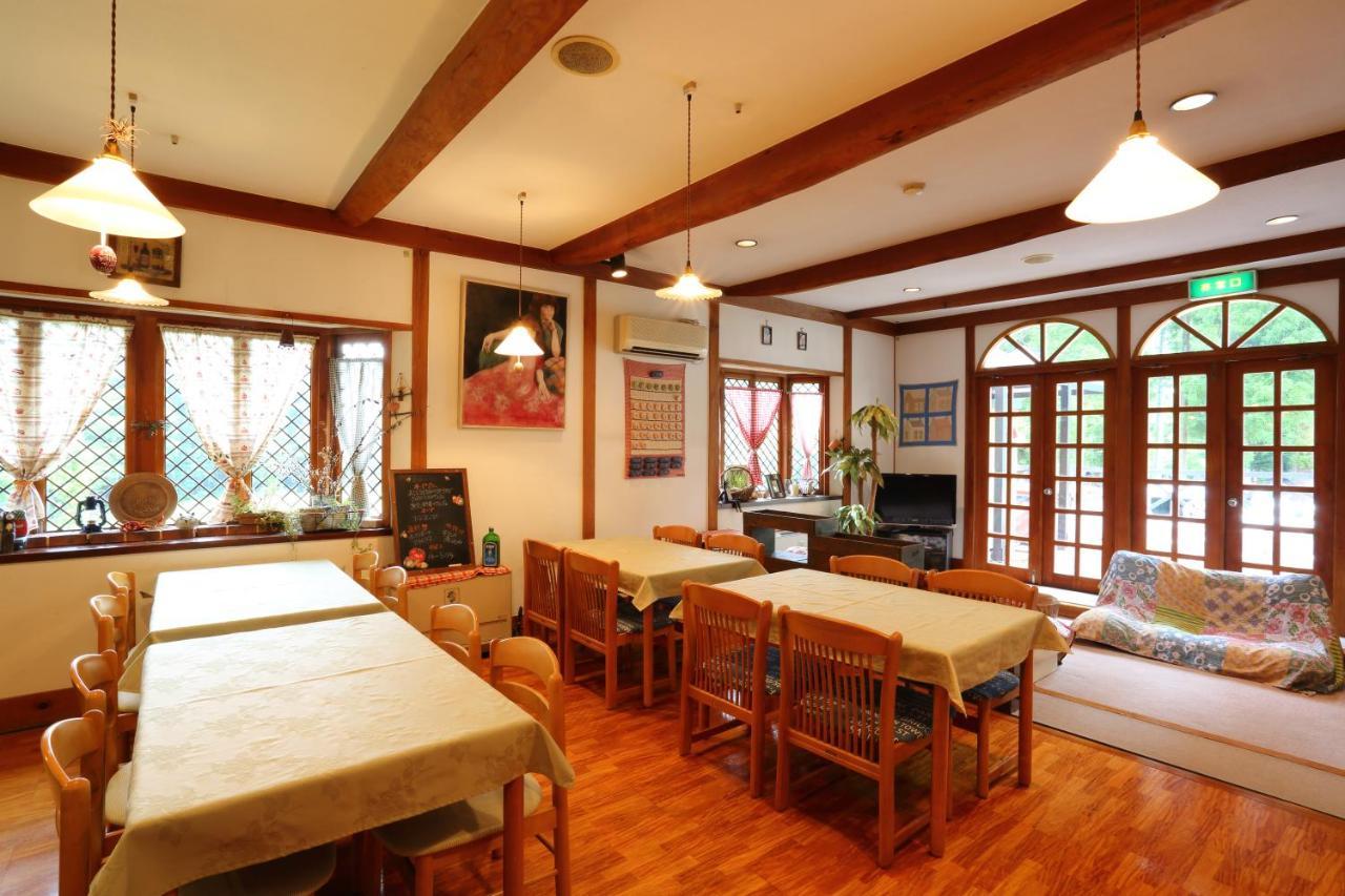 ペンション ちゃうちゃう Bed and Breakfast Hakuba Buitenkant foto
