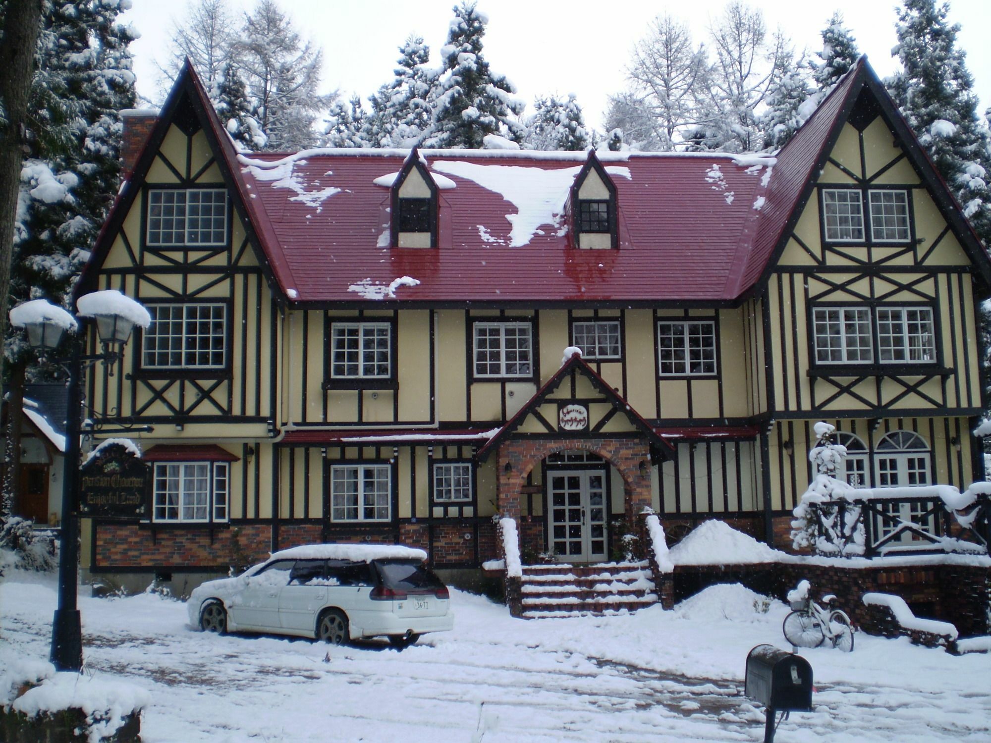 ペンション ちゃうちゃう Bed and Breakfast Hakuba Buitenkant foto